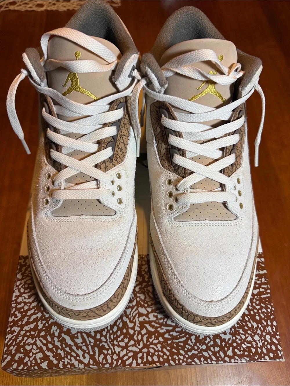 Air Jordan 3 Retro Lt Orewood Brown Sneakers in size 11.5 EUC - Picture 1 of 6